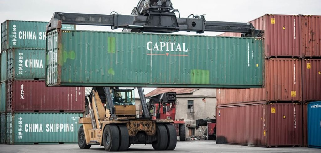 How to Lift a Shipping Container