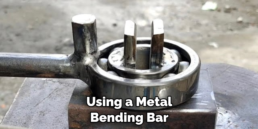 Using a Metal Bending Bar