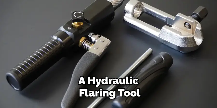 A Hydraulic Flaring Tool