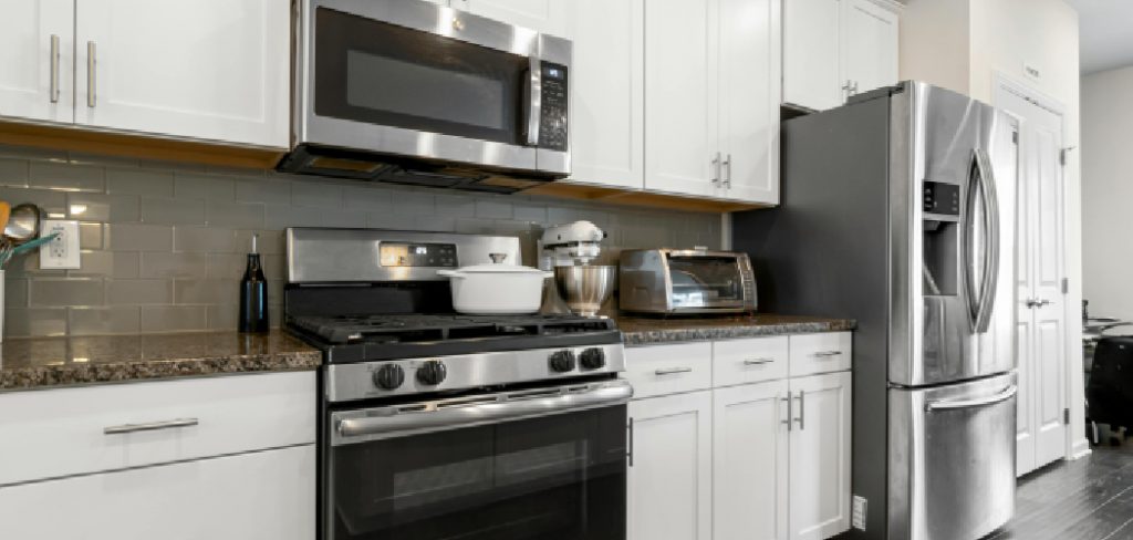 How to Get Scratches Off of Stainless Steel Fridge