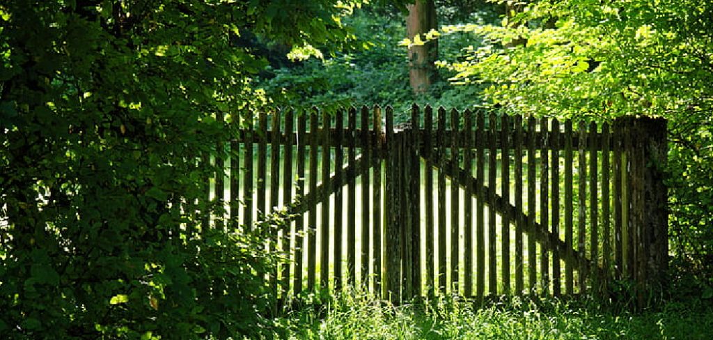 How to Measure Metal Fence