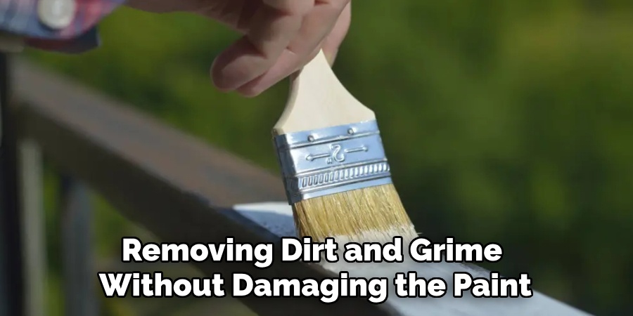 Removing Dirt and Grime
Without Damaging the Paint