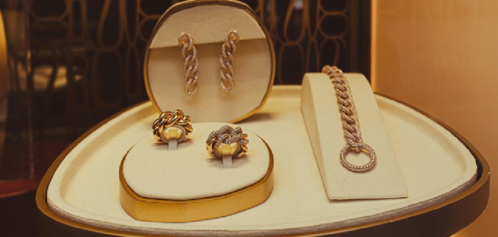 How to Store Gold Jewelry