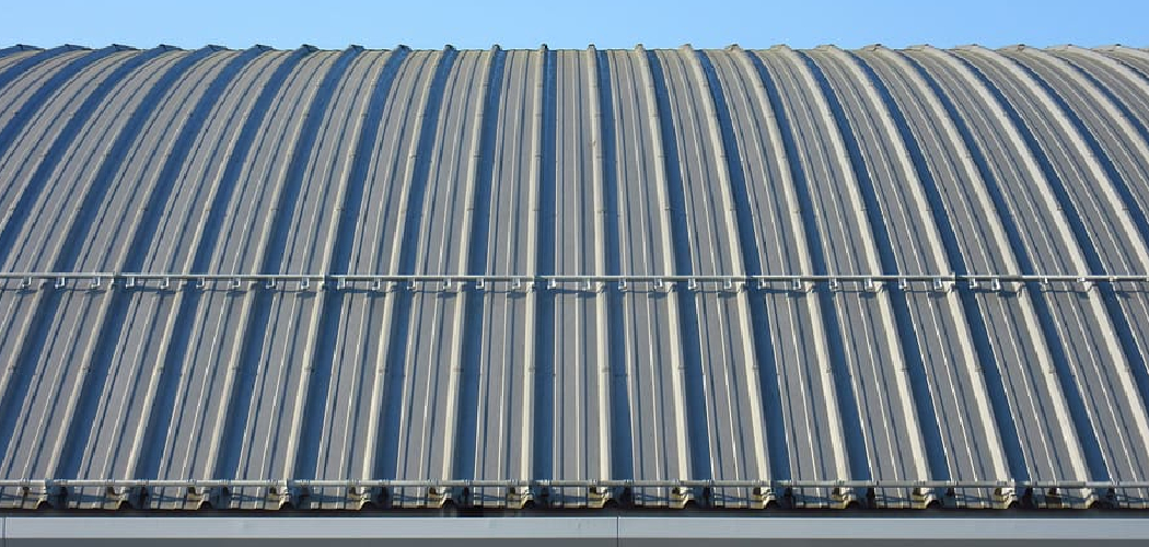 How to Keep a Metal Roof Straight