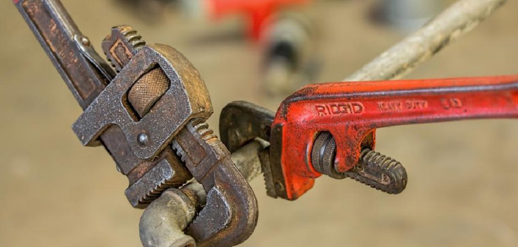How to Tighten a Steel Cable